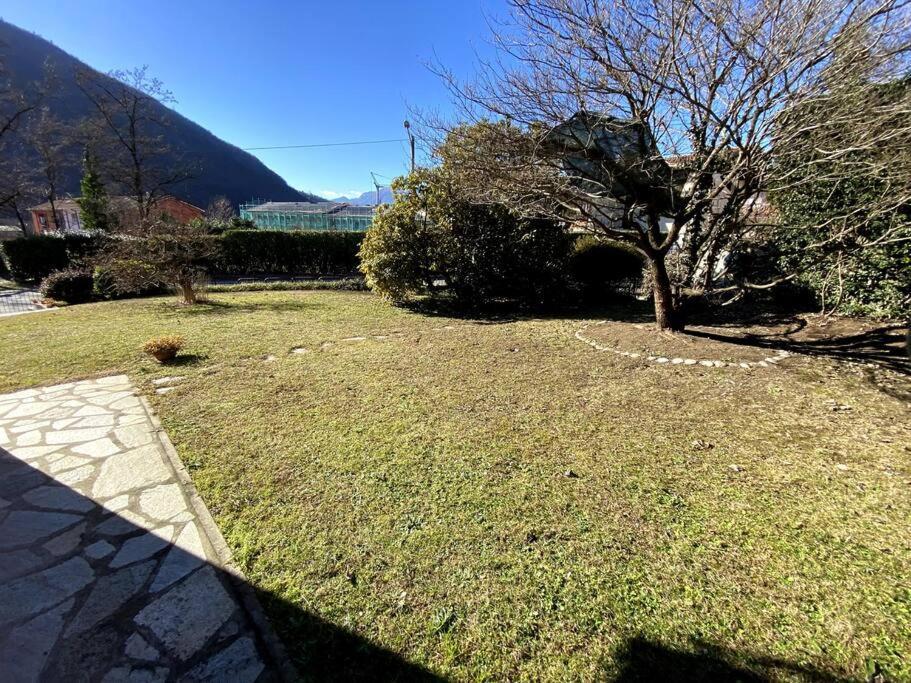 Casa Vacanza Veronica Con Giardino Verbania Exterior foto